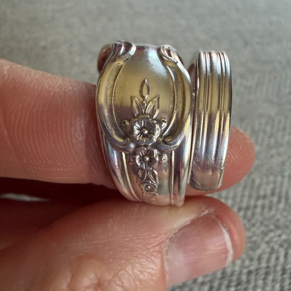 Magnolia Wrap Spoon Ring - Picture 10 of 13